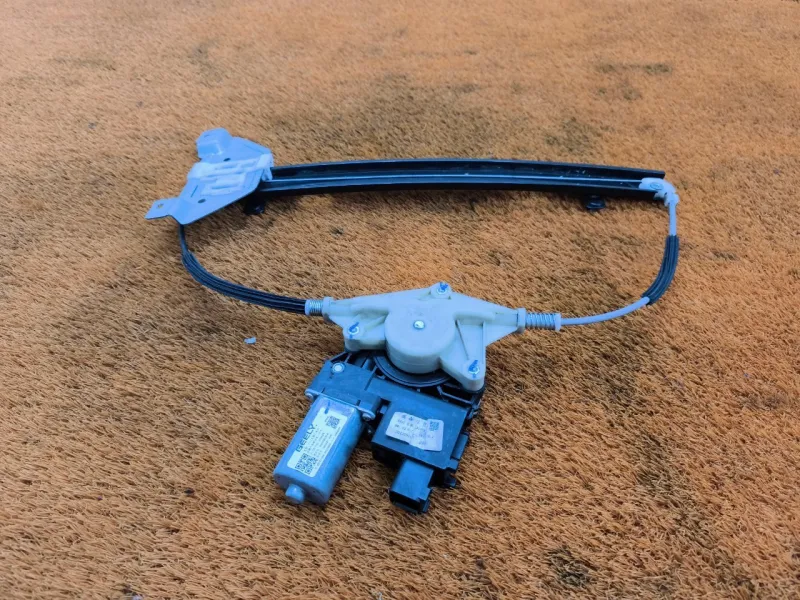 Стеклоподъемник