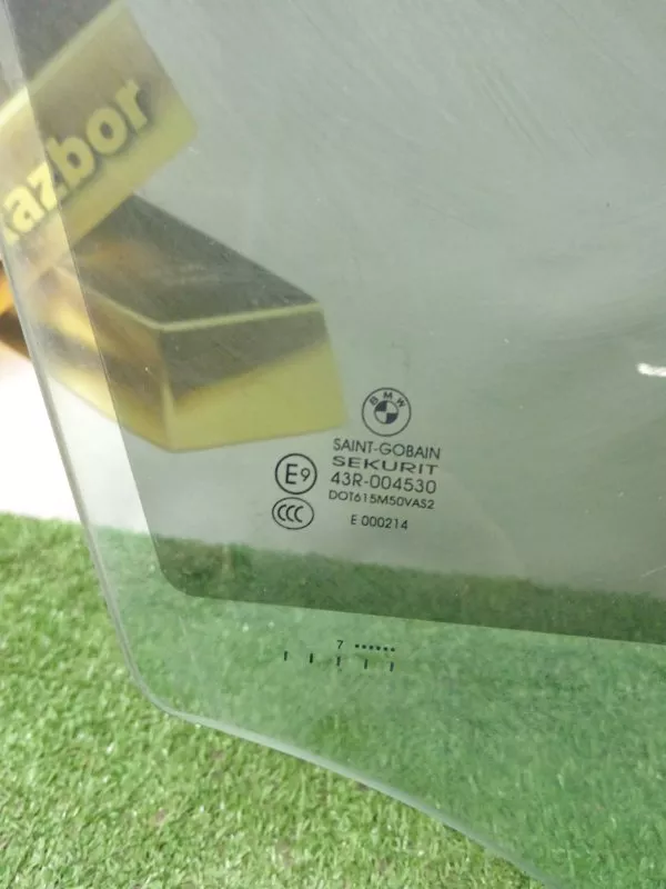 Стекло двери BMW X5 2007 51337137014 E70, переднее правое