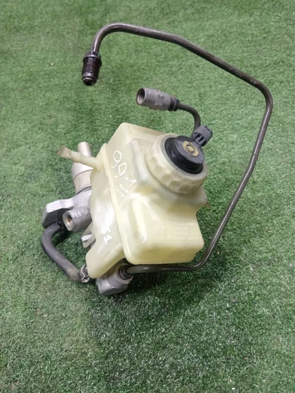 Главный тормозной цилиндр