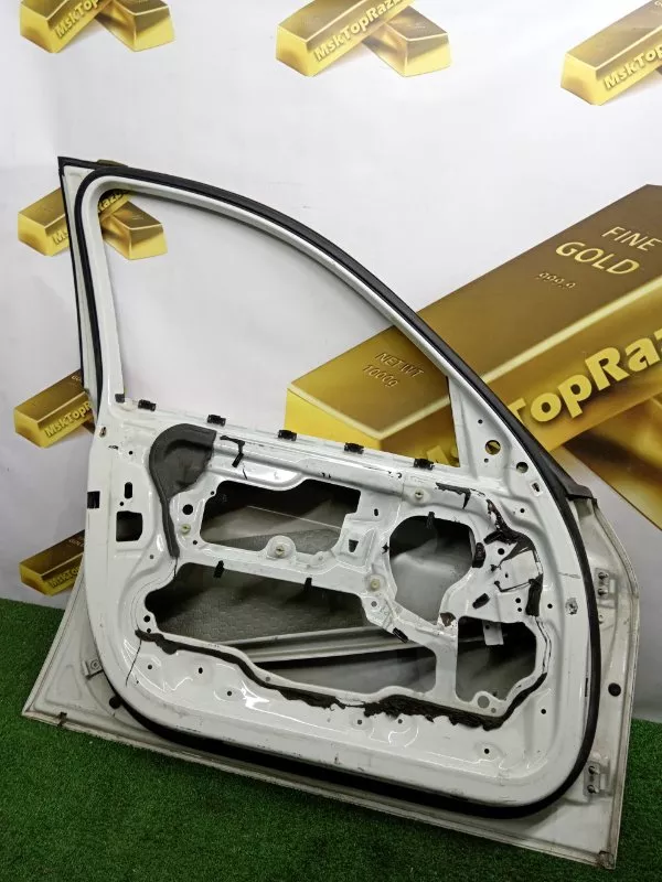 Дверь BMW 3-Series 2006 41007203643 E90, передняя левая