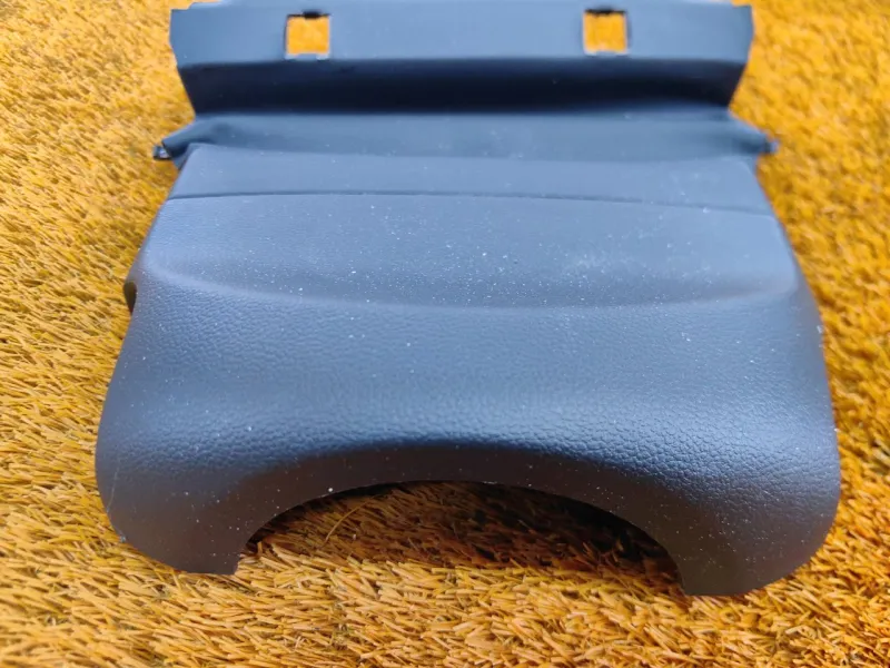 Кожух рулевой колонки