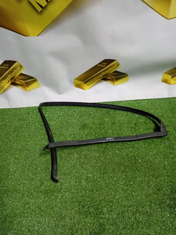 Уплотнитель стекла двери