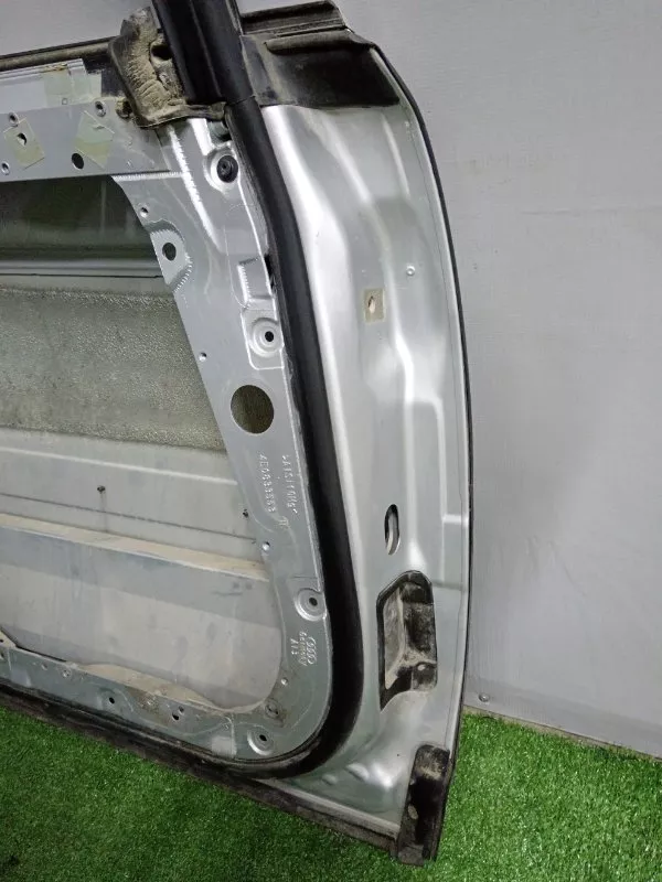 Дверь Audi A8 2004 4E4833051A, задняя левая