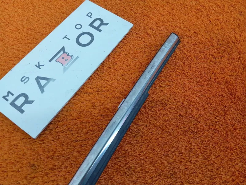 Молдинг стекла