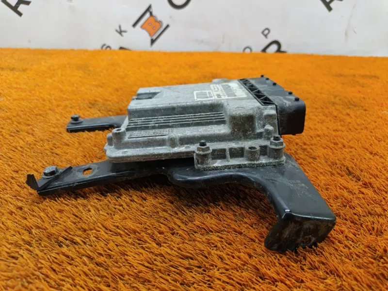 Блок управления двигателем