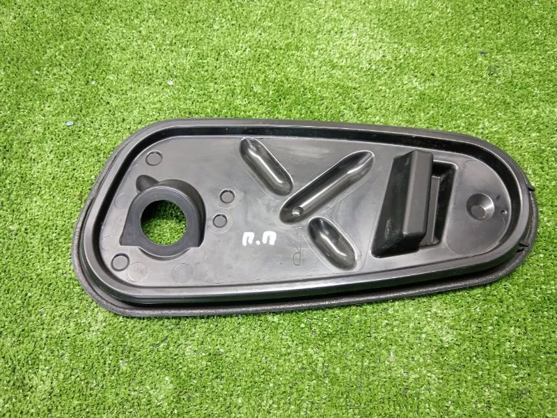 Заглушка двери