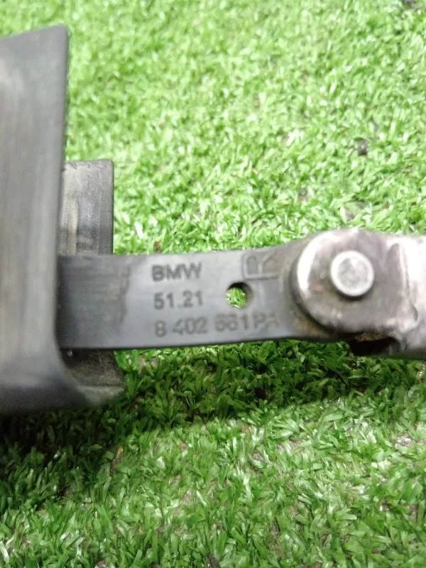 Ограничитель двери