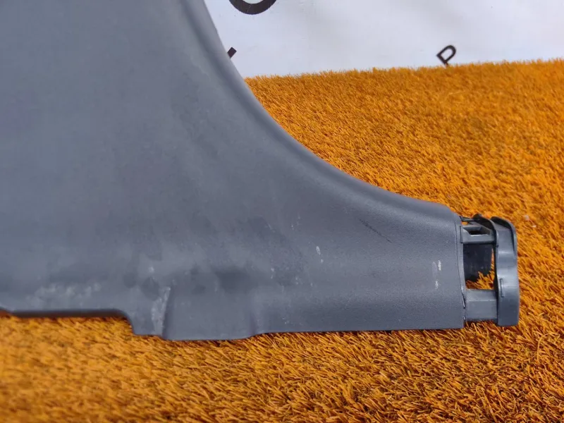 Обшивка центральной стойки