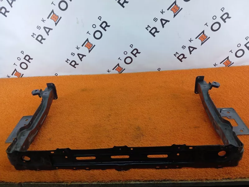 Панель передняя