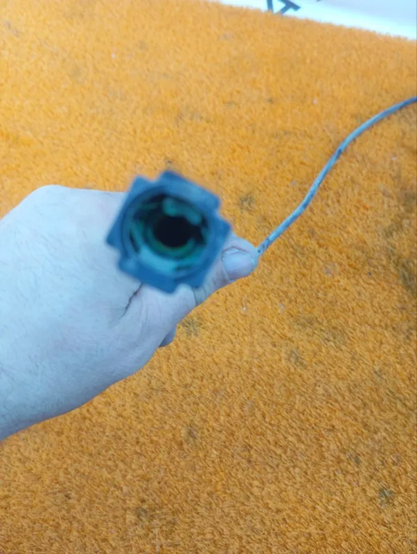 Трубка топливная