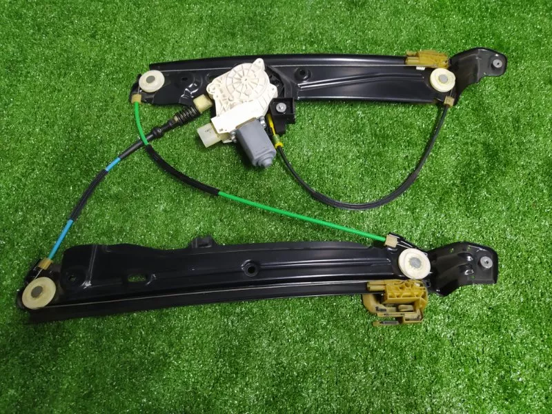 Стеклоподъемник BMW 5-Series 2012 51337182132 F10, передний правый