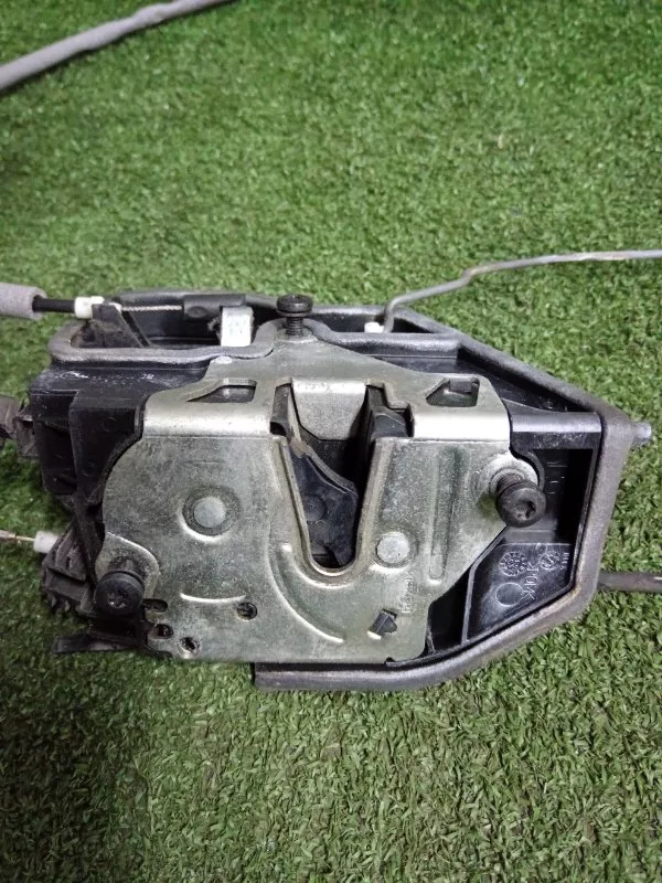 Замок двери