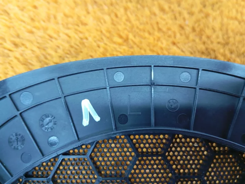 Крышка динамика