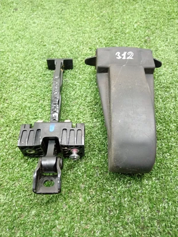 Ограничитель двери