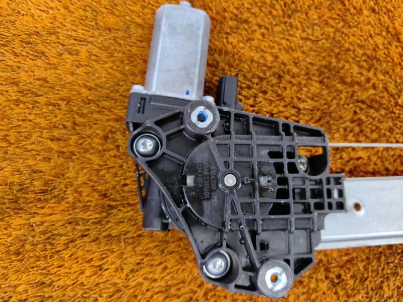 Стеклоподъемник