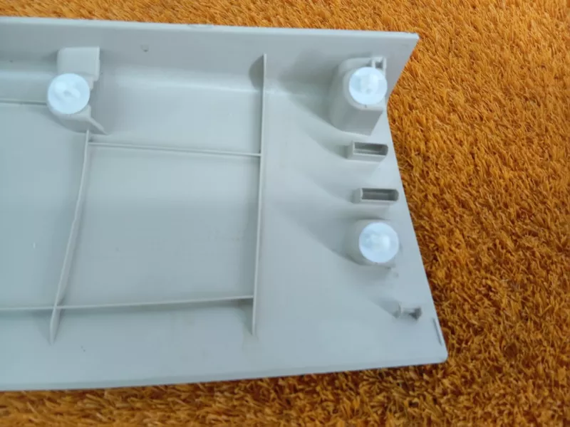 Обшивка двери багажника