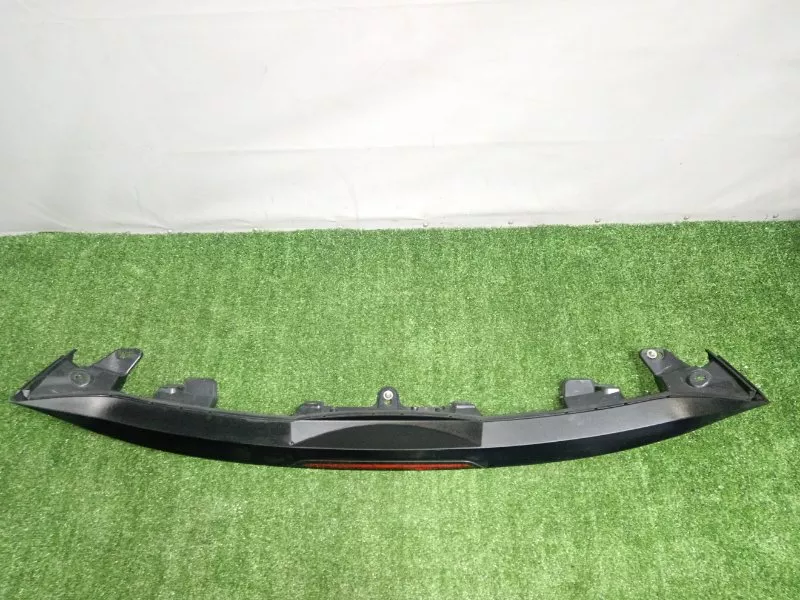 Кронштейн спойлера двери багажника