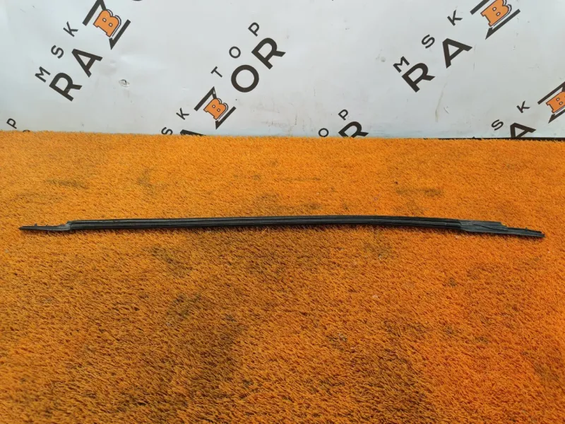 Молдинг стекла