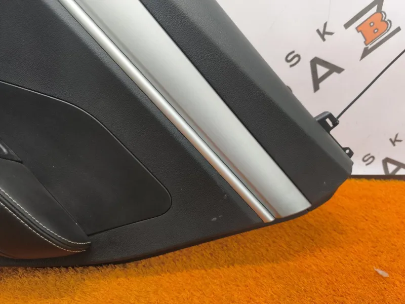 Обшивка двери