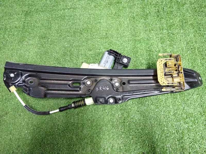 Стеклоподъемник BMW 5-Series 2011 51357182614 F10, задний правый