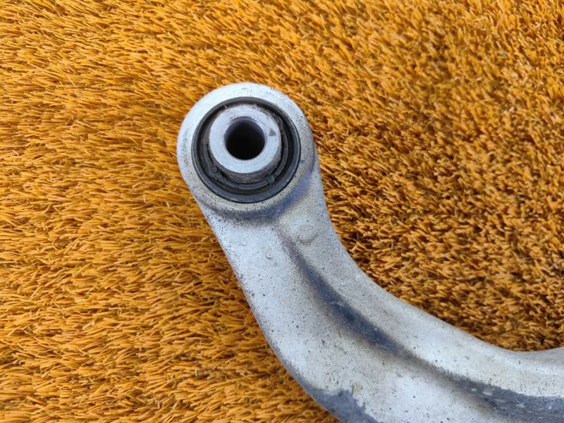 Рычаг подвески