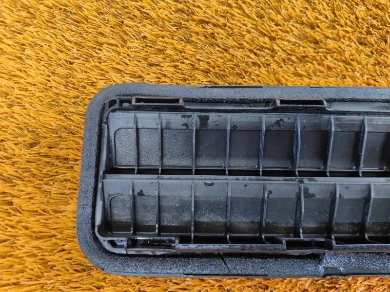 Решетка вентиляционная