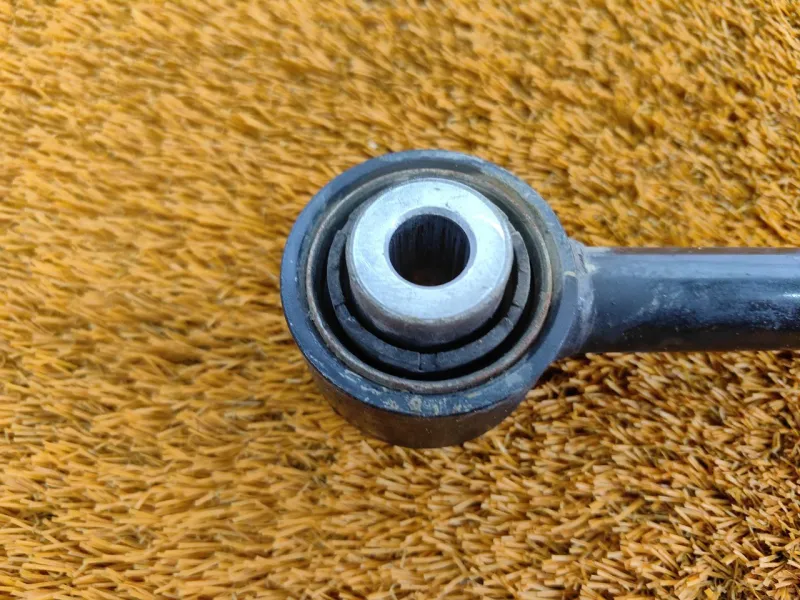 Рычаг подвески