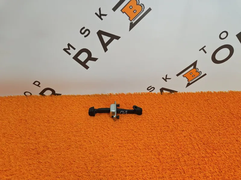 Ограничитель двери