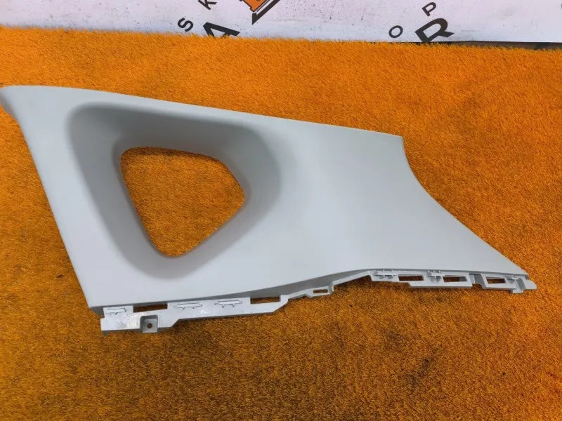 Накладка на стойку кузова