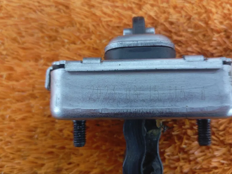 Ограничитель двери