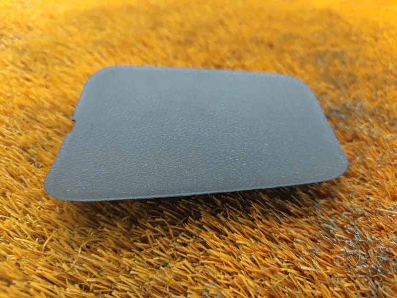 Обшивка двери багажника