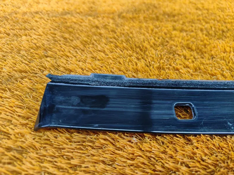 Накладка крышки багажника