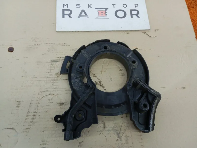 Крышка коленвала