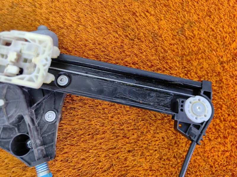 Стеклоподъемник