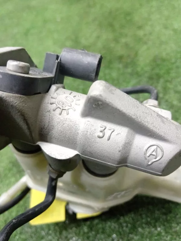 Главный тормозной цилиндр