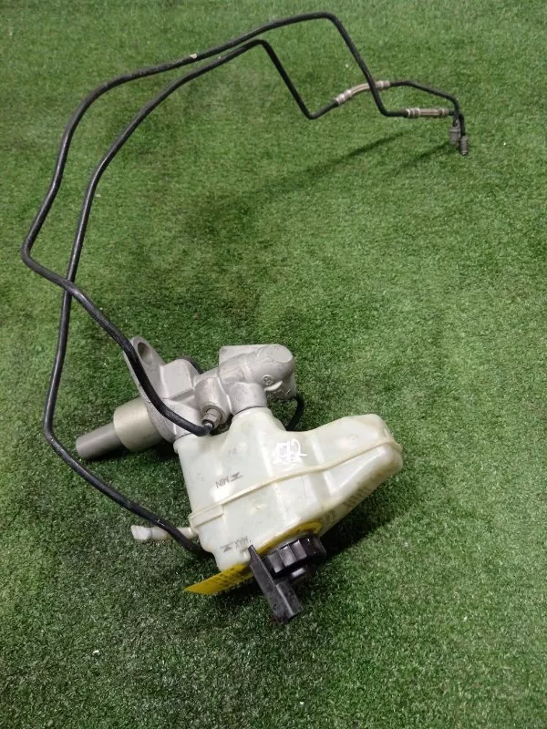 Главный тормозной цилиндр