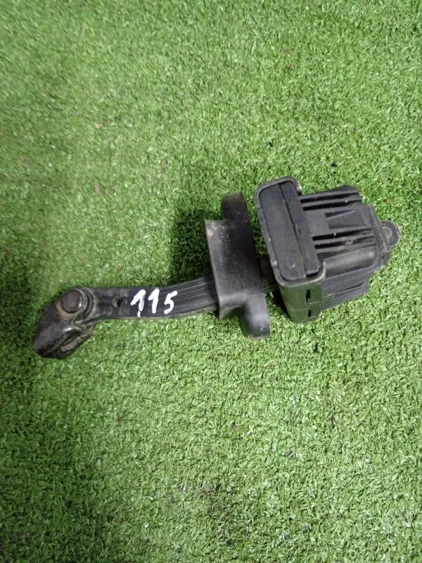 Ограничитель двери