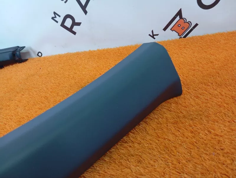 Накладка на стойку кузова