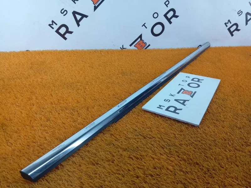 Уплотнитель стекла двери