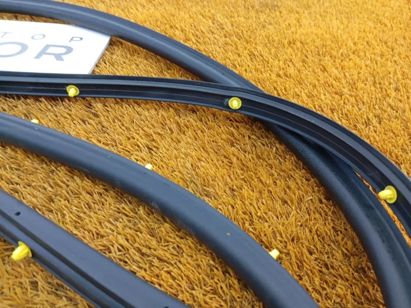 Уплотнитель двери