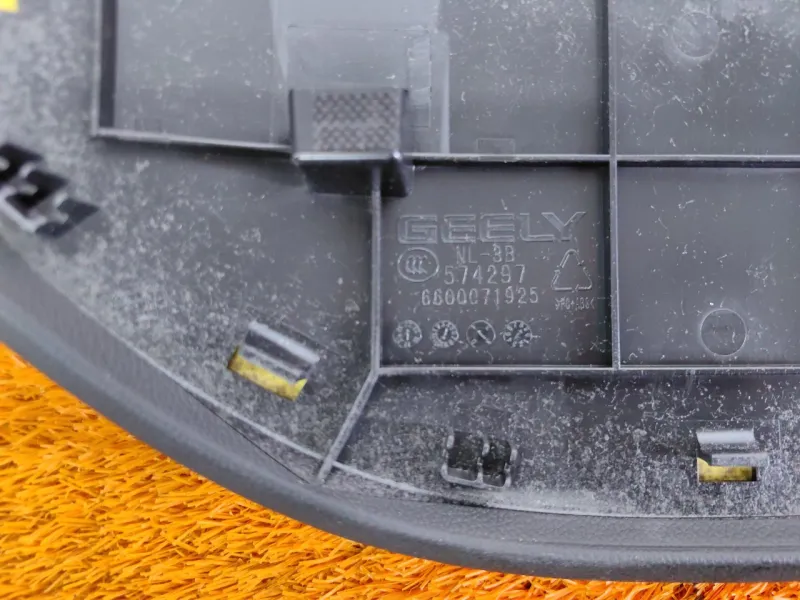 Накладка торпедо