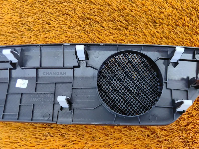 Крышка динамика