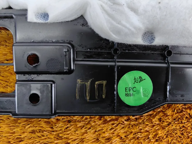 Накладка на торпедо