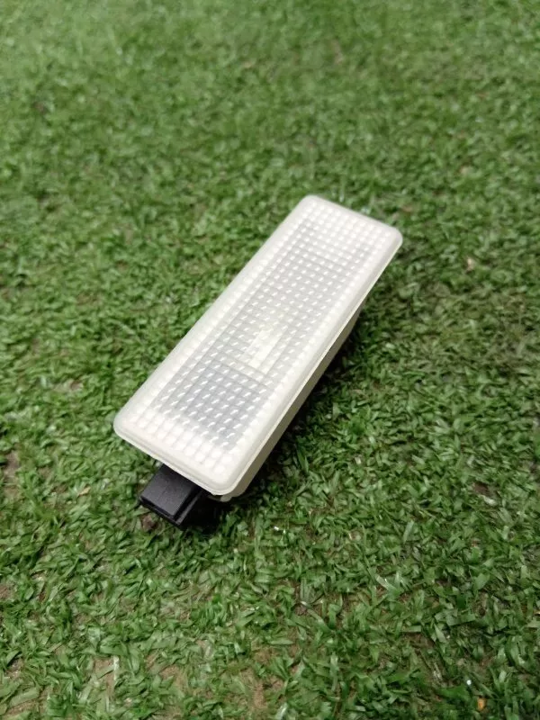 Плафон освещения багажника