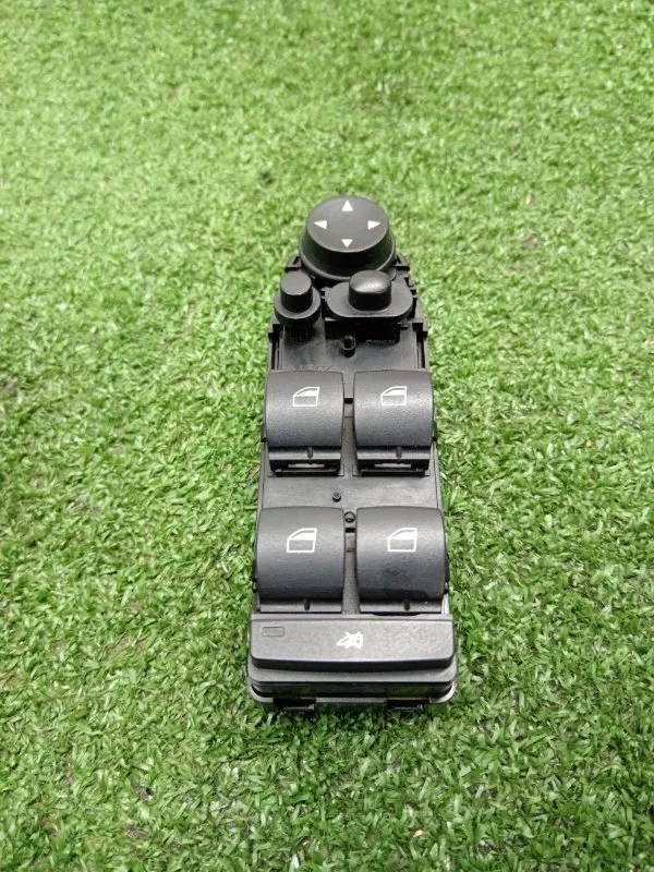 Блок управления стеклоподъемниками