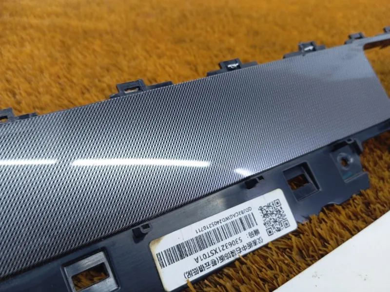 Накладка на торпедо