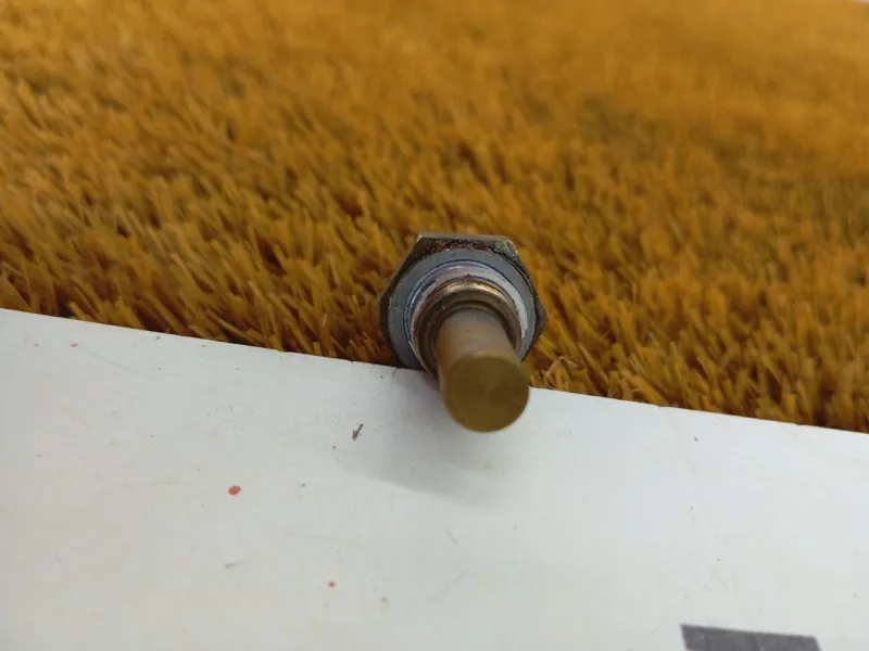 Датчик температуры охлаждающей жидкости