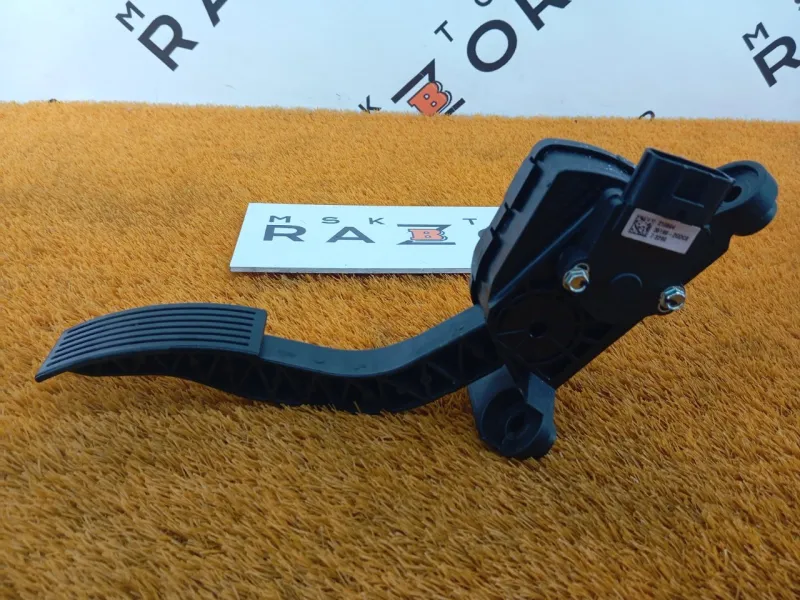 Педаль газа