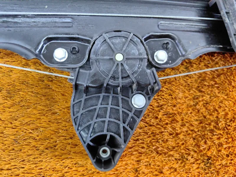 Стеклоподъемник