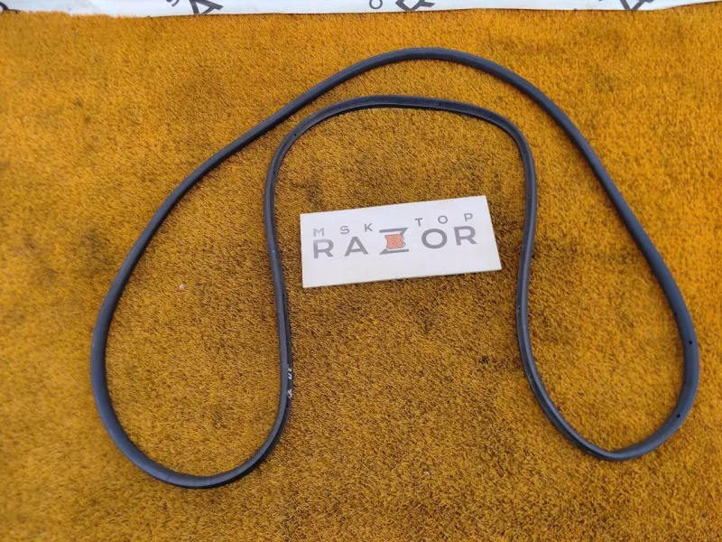 Уплотнитель двери